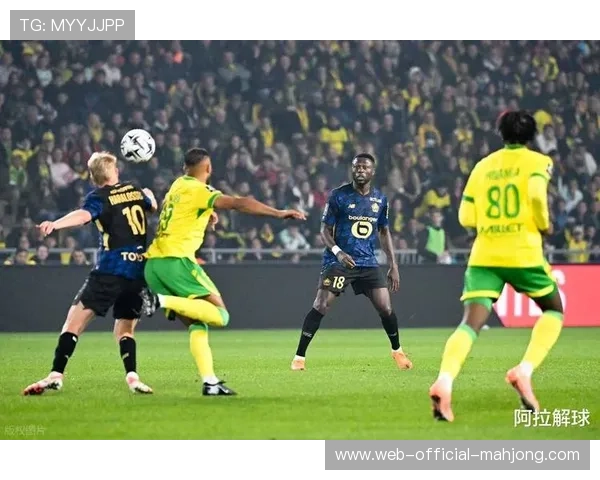 布鲁日3-0完胜马赛，主场强势奠定晋级基础