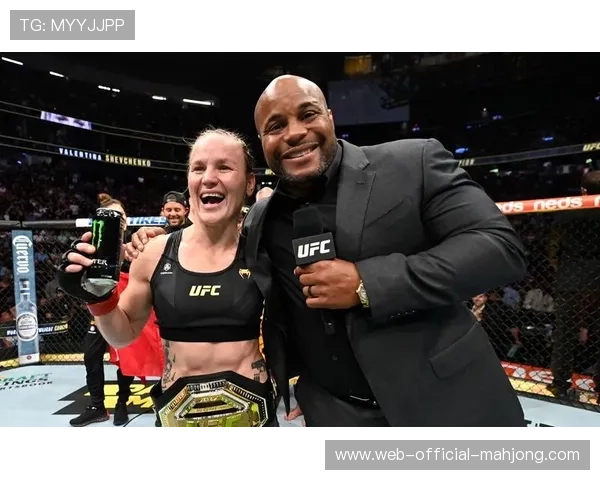 尼古拉·韦列滕尼科夫首回合TKO胜尼科·普莱斯，收获UFC格斗之夜266终结奖金2.5万美元