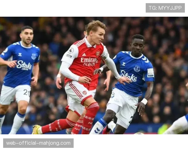 战术复盘：阿森纳如何用高位逼抢遏制利物浦的进攻体系